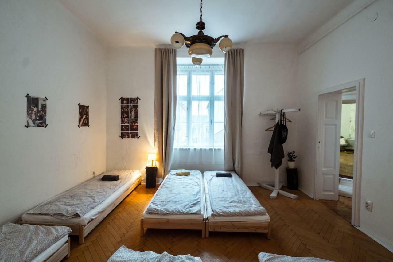 A Szoba Apartman ペーチ エクステリア 写真